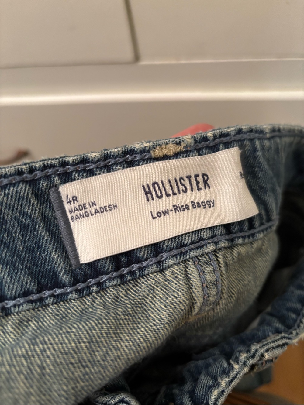 Hollister Low-Rise Baggy Jean - Picture 5 of 5